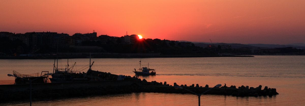 Slnko zapadá nad Nesebarom